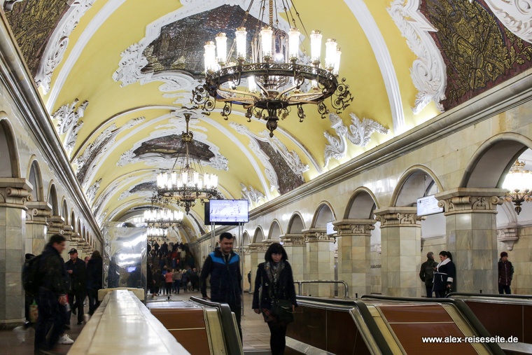 besonders schöne Metrostation: Komsomolskaja
